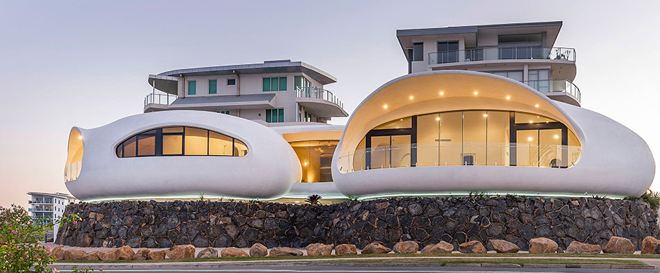 Two pods comprising the unique Tweed Terrace House by Raunik Design Group Courtesy of Rezolution Photography 